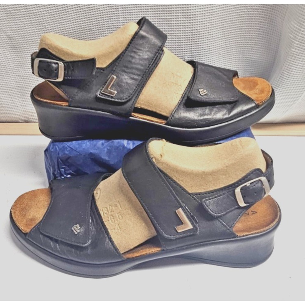 FINN COMFORT black leather sandals adjustable straps cork footbed UK7/US9.5